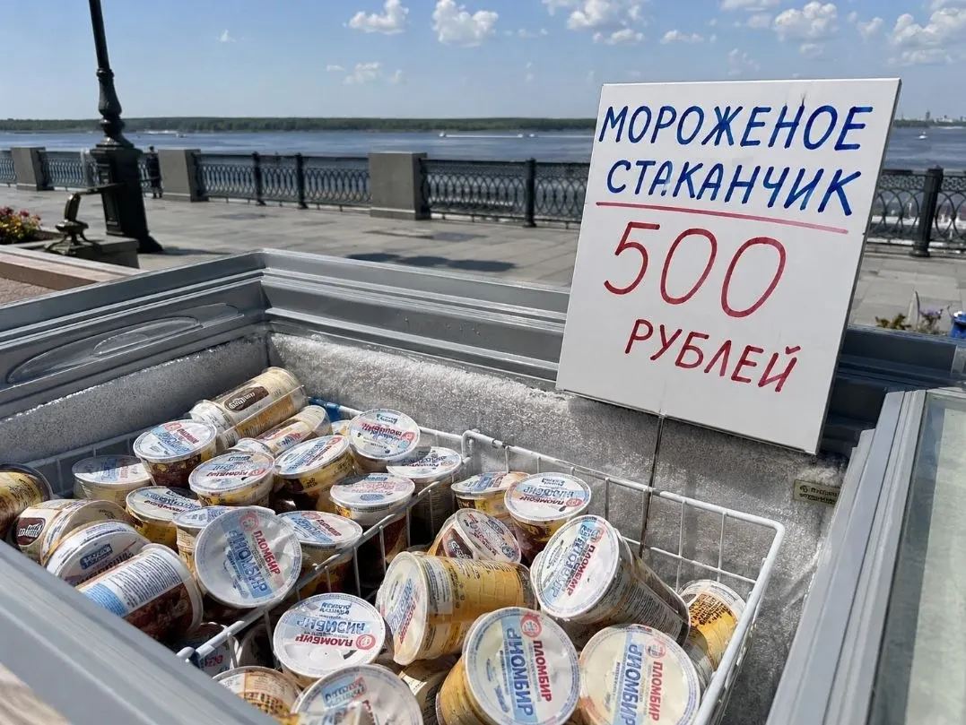 Депутаты предложили увеличить арендную плату на набережной Самары примерно до 55 тыс. руб./м². Это отразится на ценах в киосках и кафе и сделает прогулки с детьми дороже.