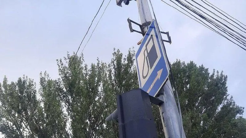 По данным Росстата, в период с 21 по 27 июля в регионе подешевели бензин и дизельное топливо: сильнее всего снизился АИ‑92, тогда как АИ‑98 подорожал.
