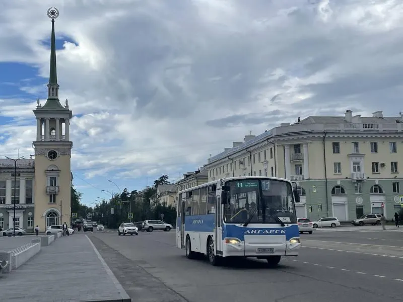 Из‑за роста цен на топливо и запчасти в Ангарске повысили стоимость проезда: в городских автобусах — с 55 до 60 рублей, а рейсы Ангарск — Иркутск подорожают с 190 до 250 рублей.
