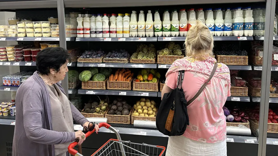 Новый закон предусматривает мониторинг цен на продукты на всех этапах цепочки и возможность влияния на наценки на социально значимые товары.