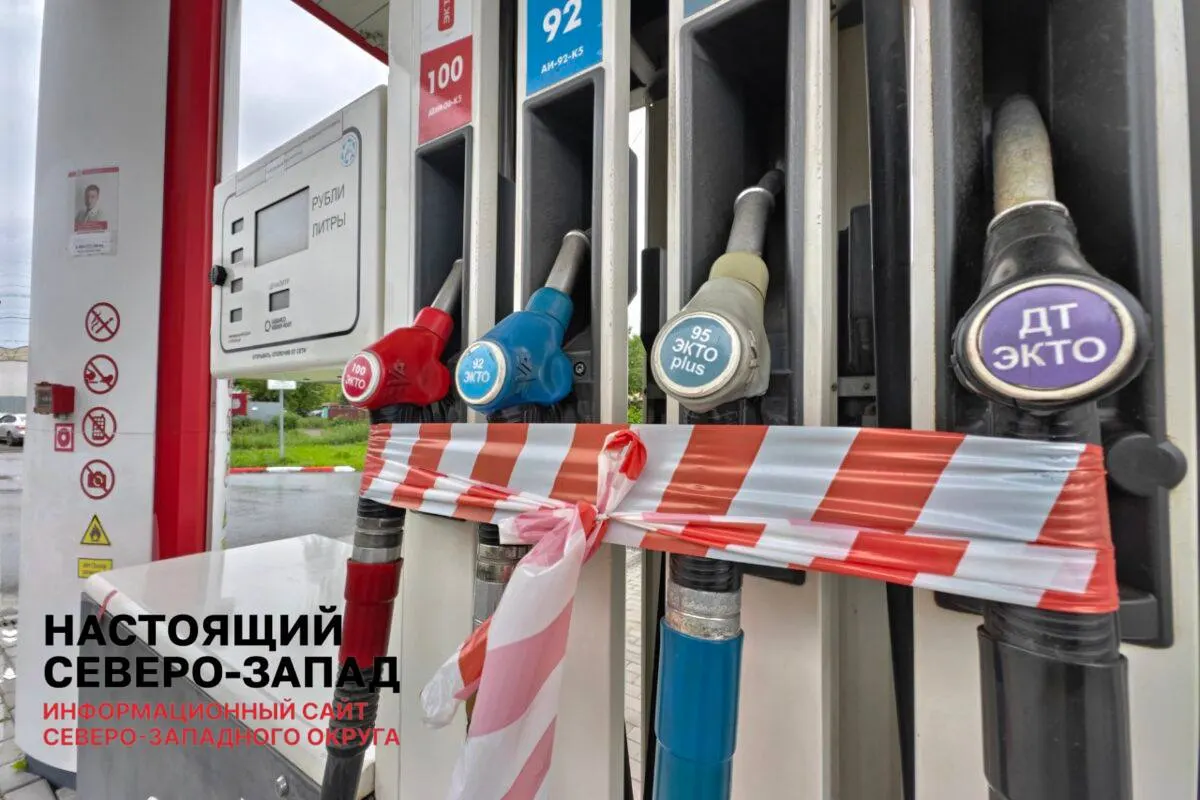 В регионе вновь фиксируются очереди на АЗС и перебои с поставками топлива, водители сообщают о проблемах в Выборге, Сосновом Бору и Всеволожском районе.