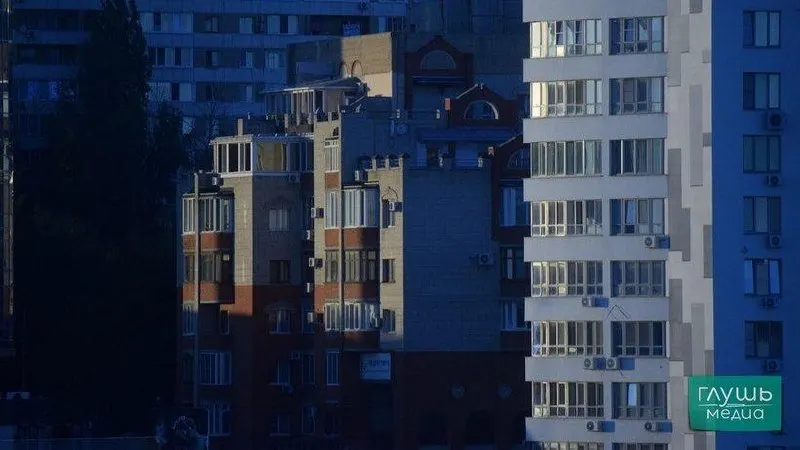 За год стоимость аренды комнат в Саратове поднялась примерно до 11 тыс. рублей в месяц, согласно данным аналитиков.