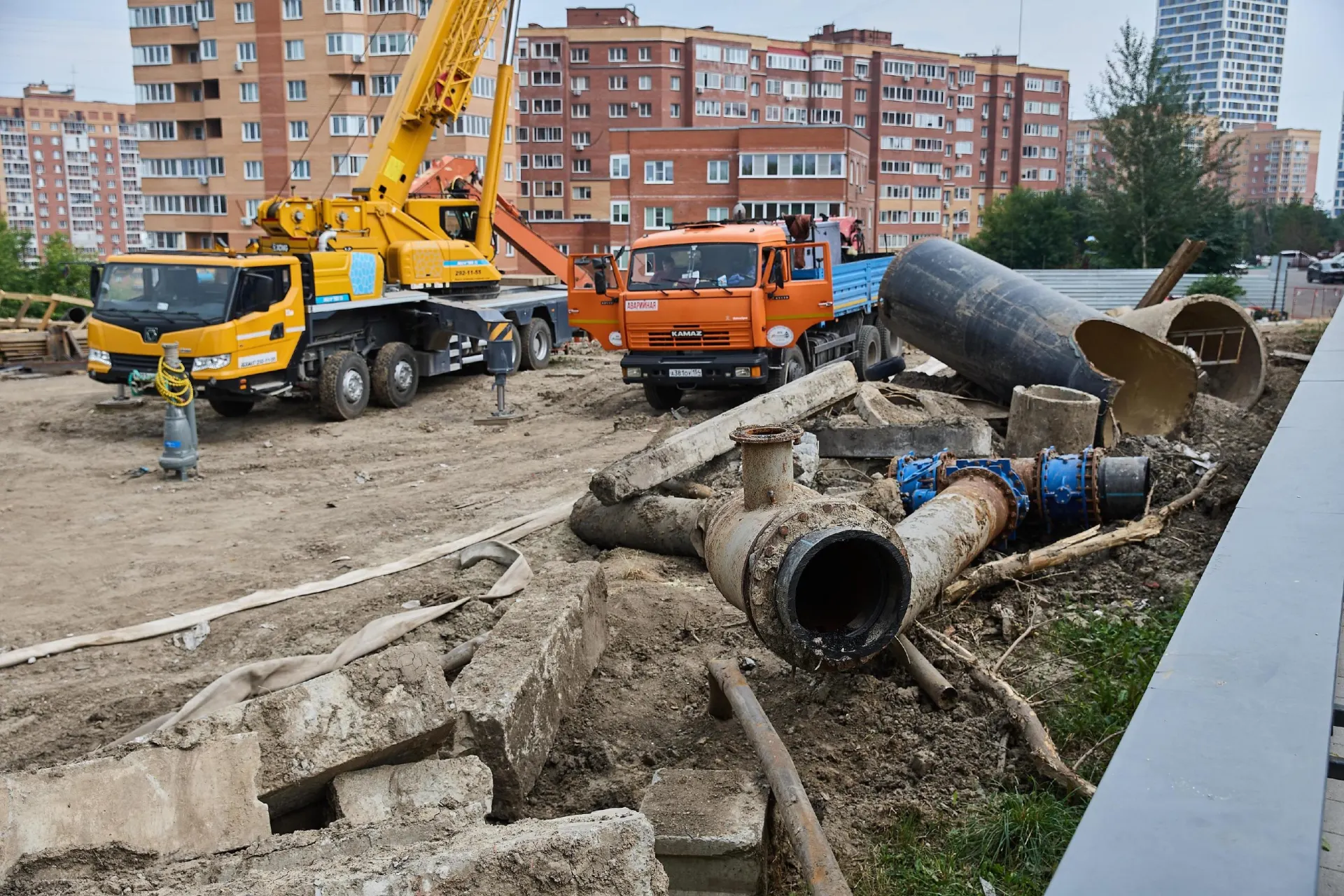 С 1 октября тарифы на ЖКХ вырастут до 22%, что может повлиять на бюджет семей перед зимой.