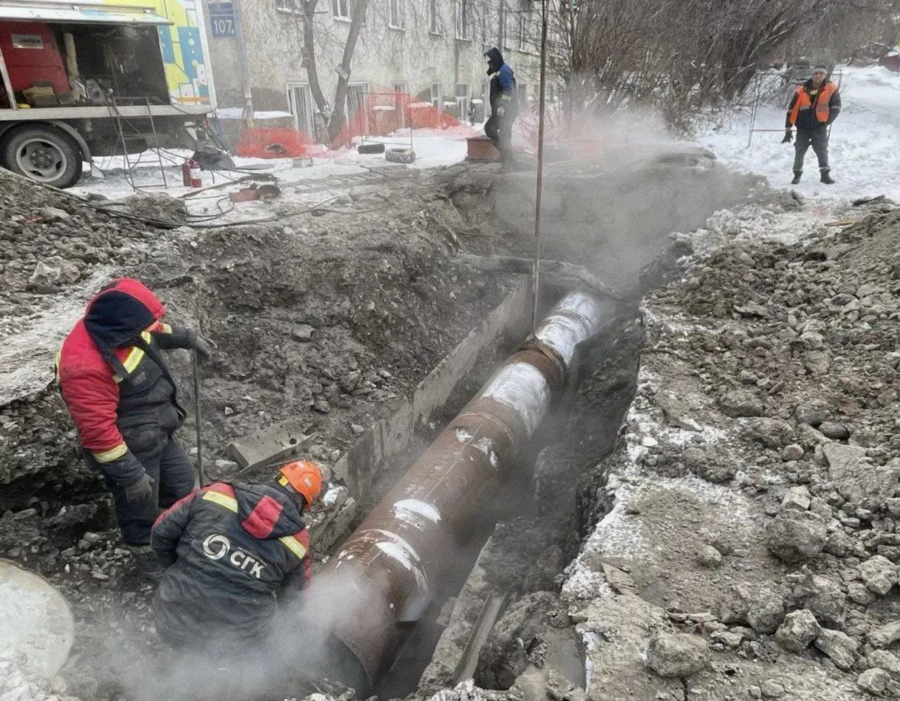 Рост тарифов на водоотведение, отопление и электроэнергию в Новосибирске; отопление подключают поэтапно, последний этап запланирован на 10–16 октября.