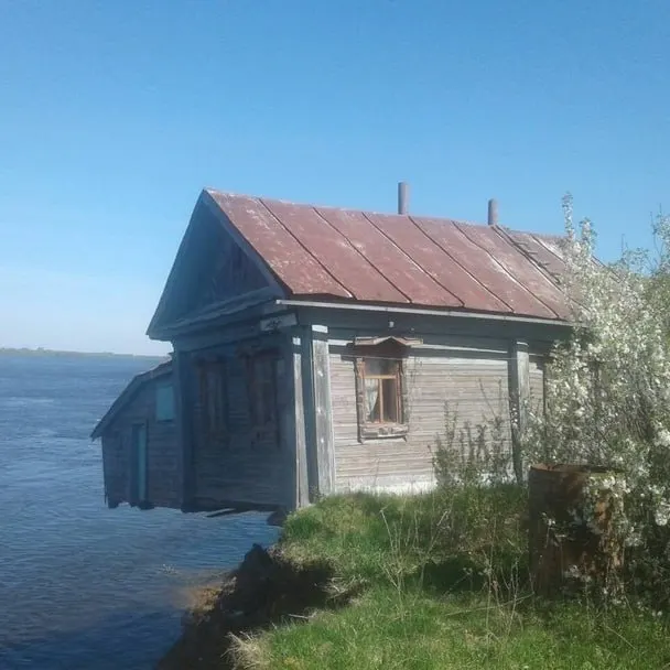 Спрос на аренду домов с баней в регионе заметно вырос, приведены цифры по стоимости и примеры вариантов размещения.